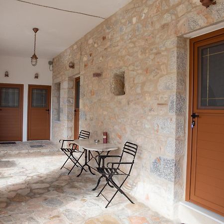 Traditional House Alepis In Areopolis エクステリア 写真