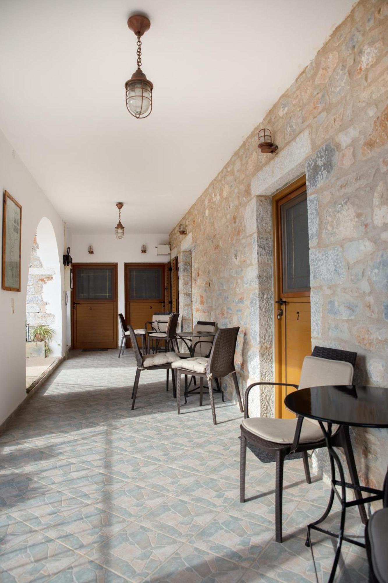 Traditional House Alepis In Areopolis エクステリア 写真