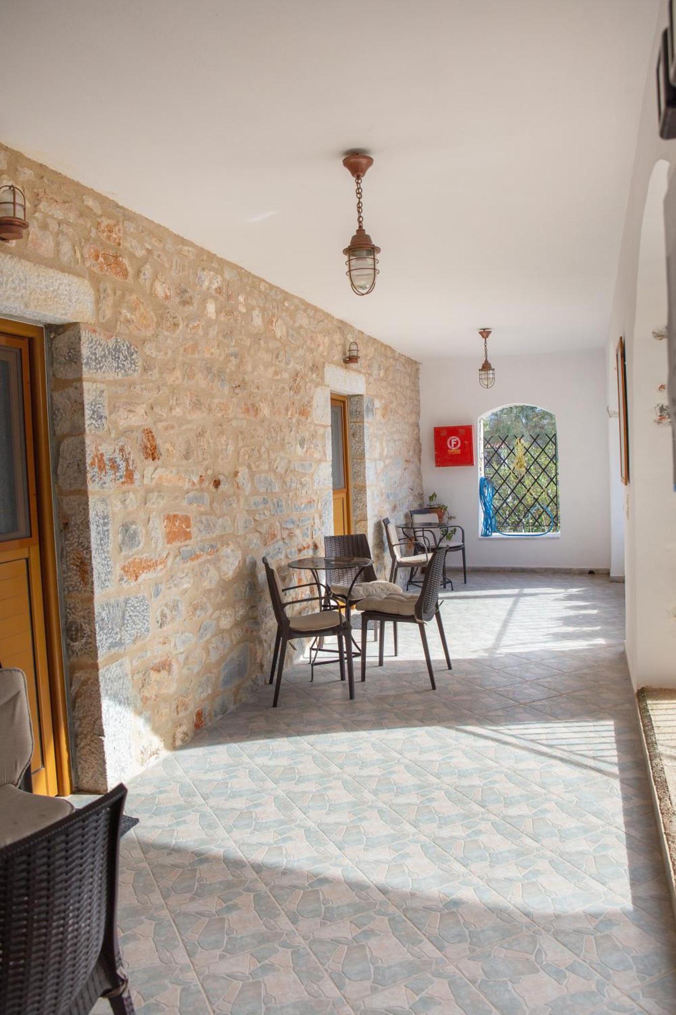 Traditional House Alepis In Areopolis エクステリア 写真